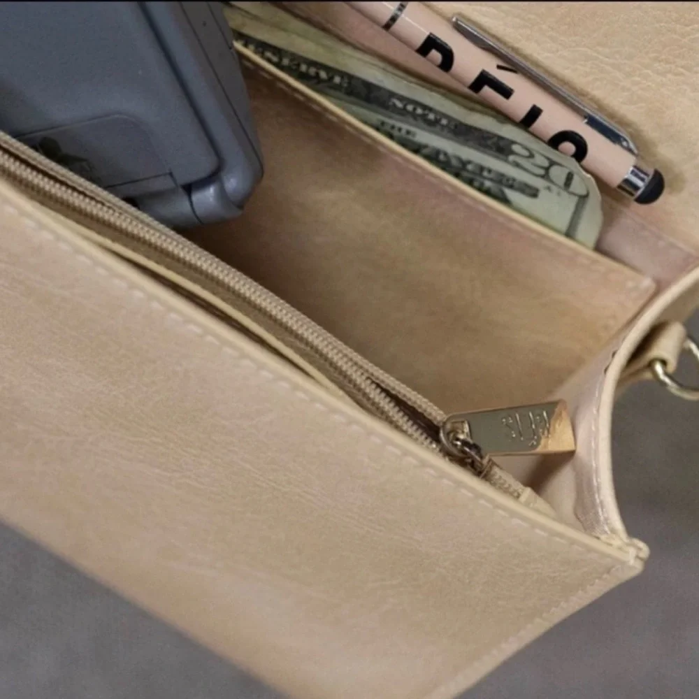 Béis Crossbody Wallet Travel Purse/Clutch - Picture 3 of 14